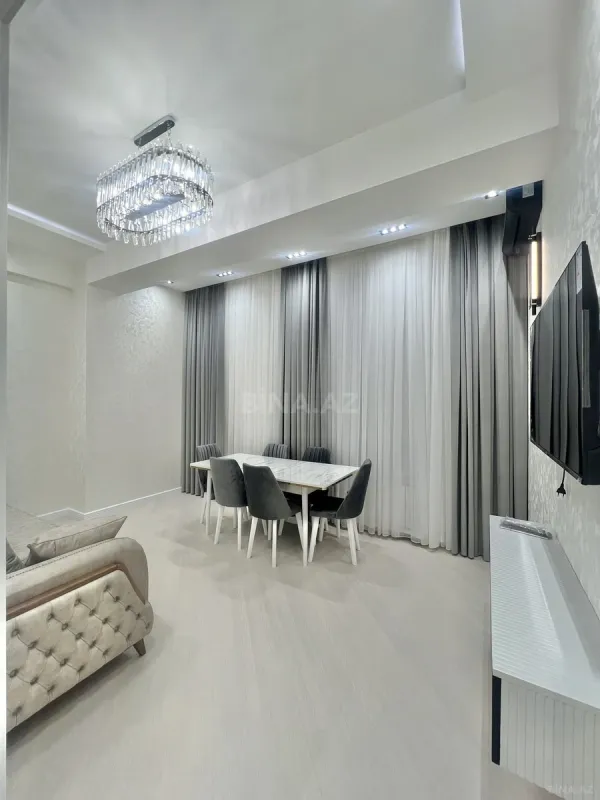Satılır 3 otaqlı mənzil 99 m²