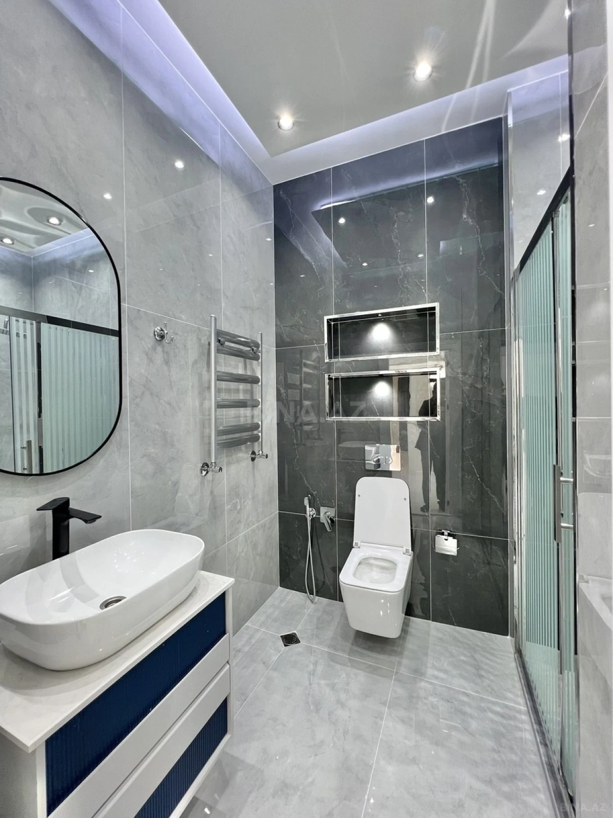 Satılır 3 otaqlı mənzil 99 m²