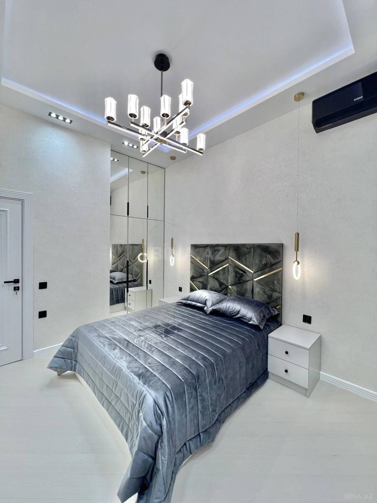 Satılır 3 otaqlı mənzil 99 m²