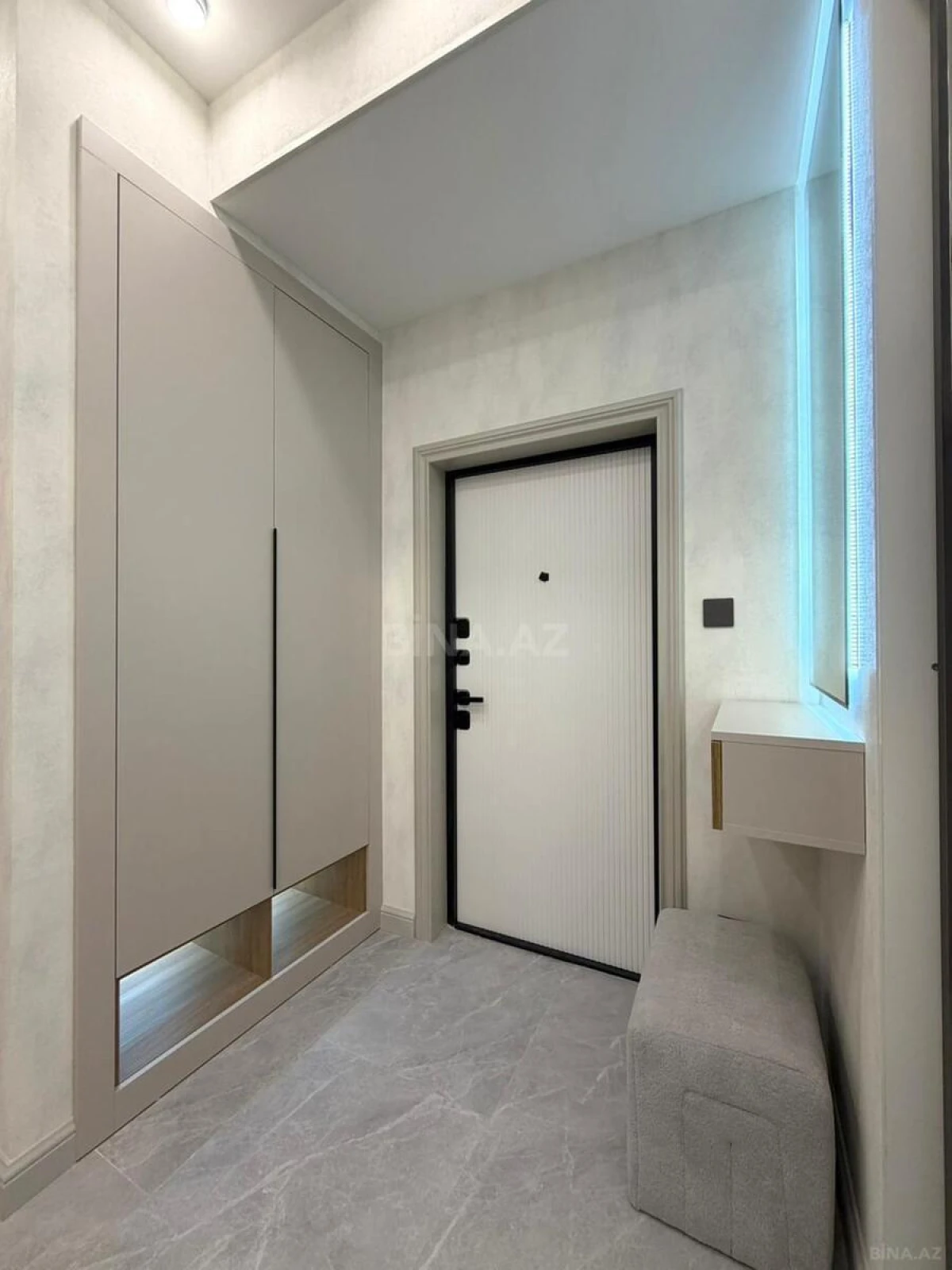 Satılır 2 otaqlı mənzil 56 m²