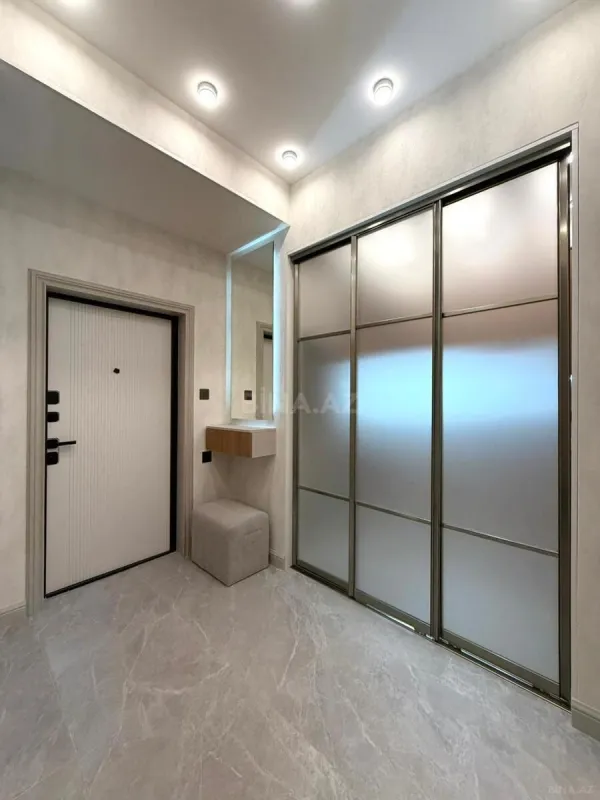 Satılır 2 otaqlı mənzil 56 m²