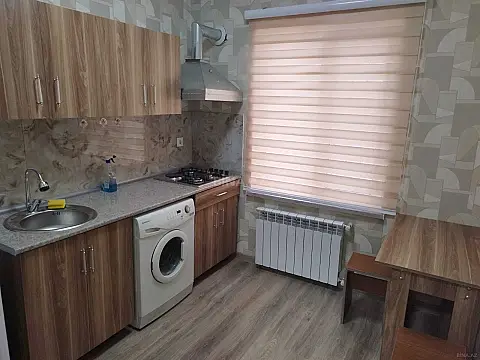 Kirayə verilir 2 otaqlı həyət evi 55 m²