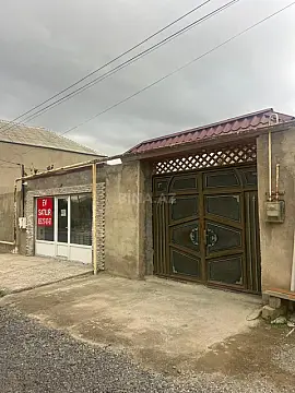 Satılır 4 otaqlı həyət evi 172 m²