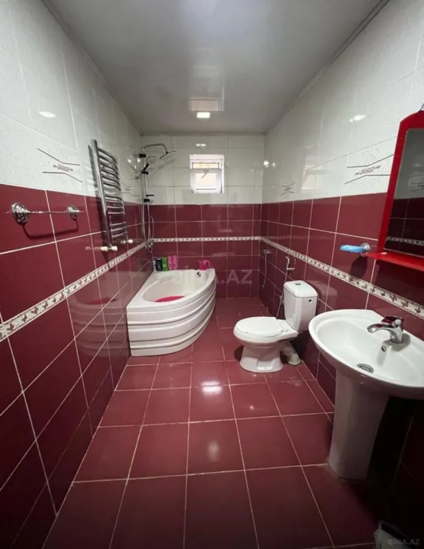 Satılır 4 otaqlı həyət evi 172 m²