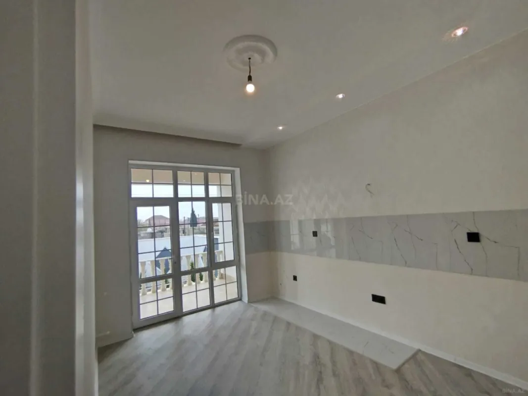 Satılır 4 otaqlı həyət evi 130 m²