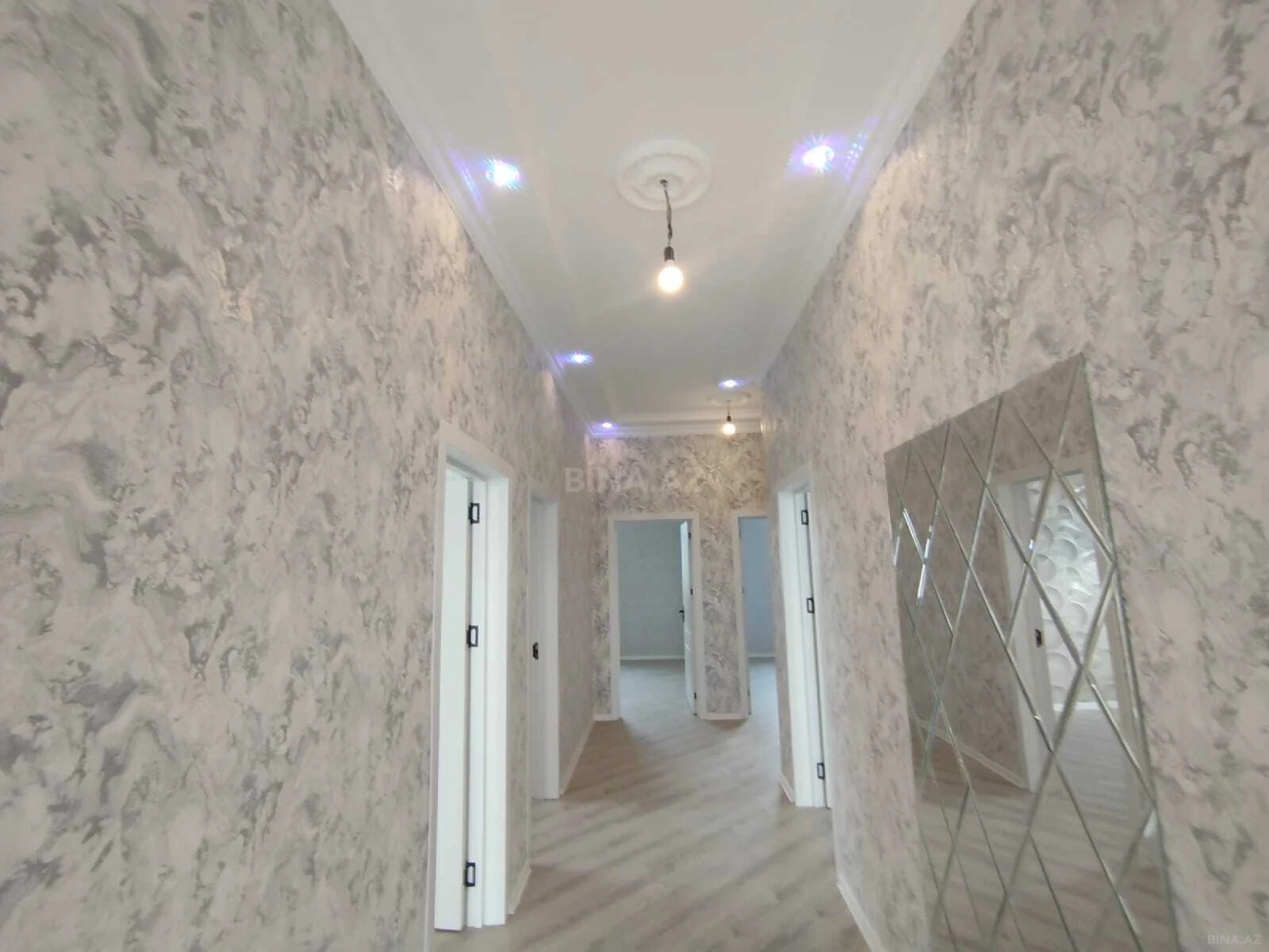 Satılır 4 otaqlı həyət evi 130 m²