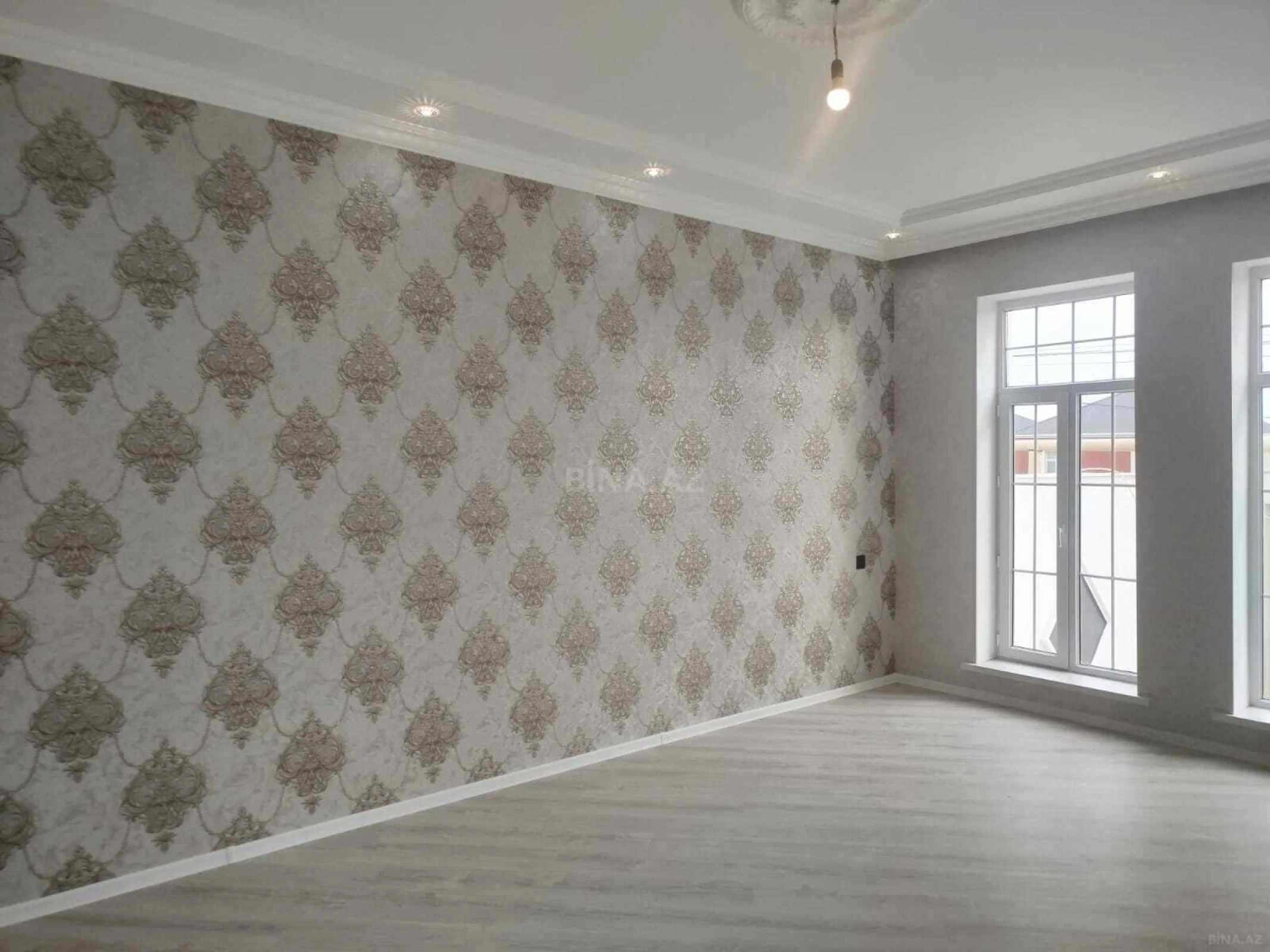 Satılır 4 otaqlı həyət evi 130 m²