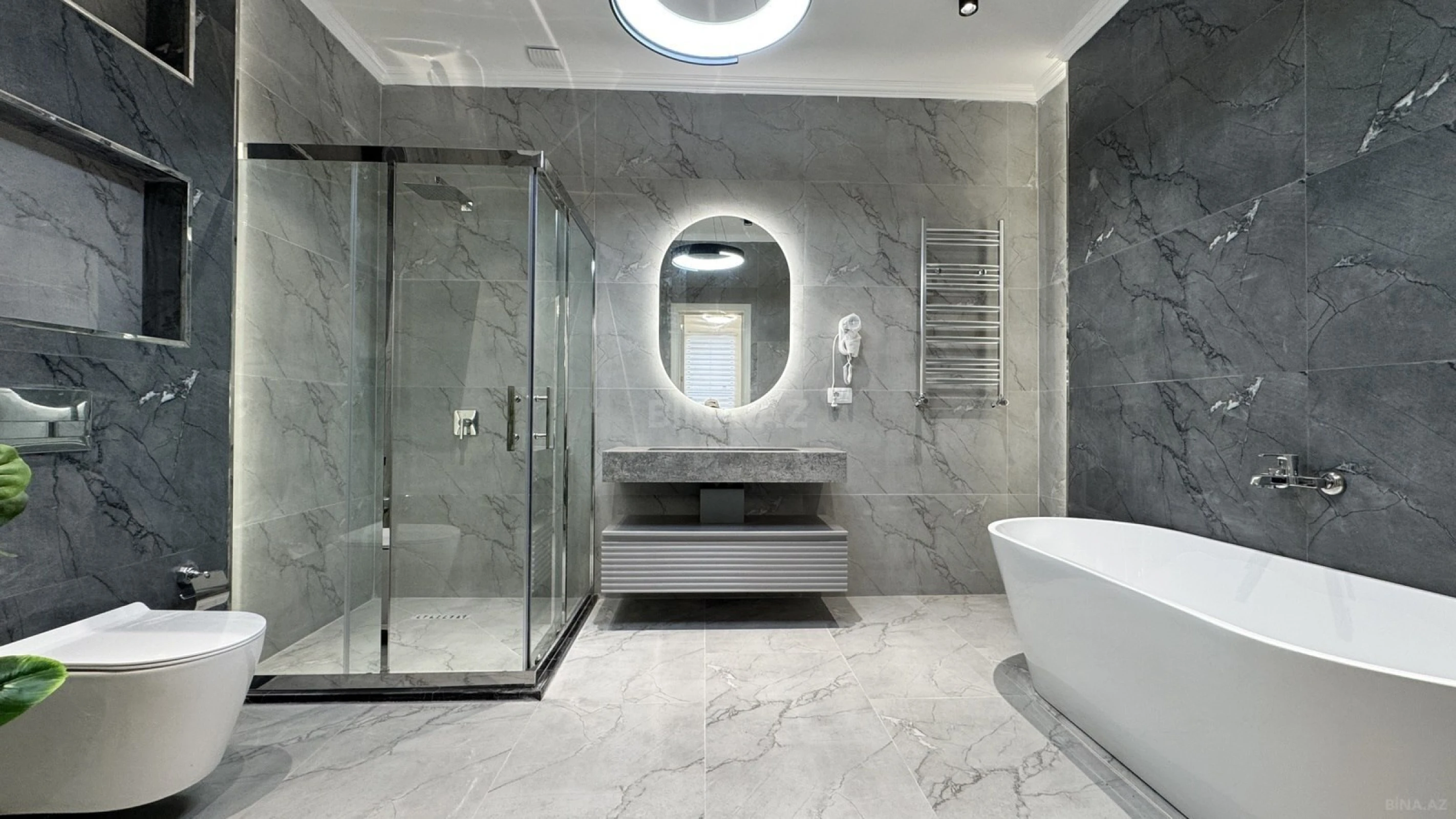 Satılır 7 otaqlı həyət evi 500 m²