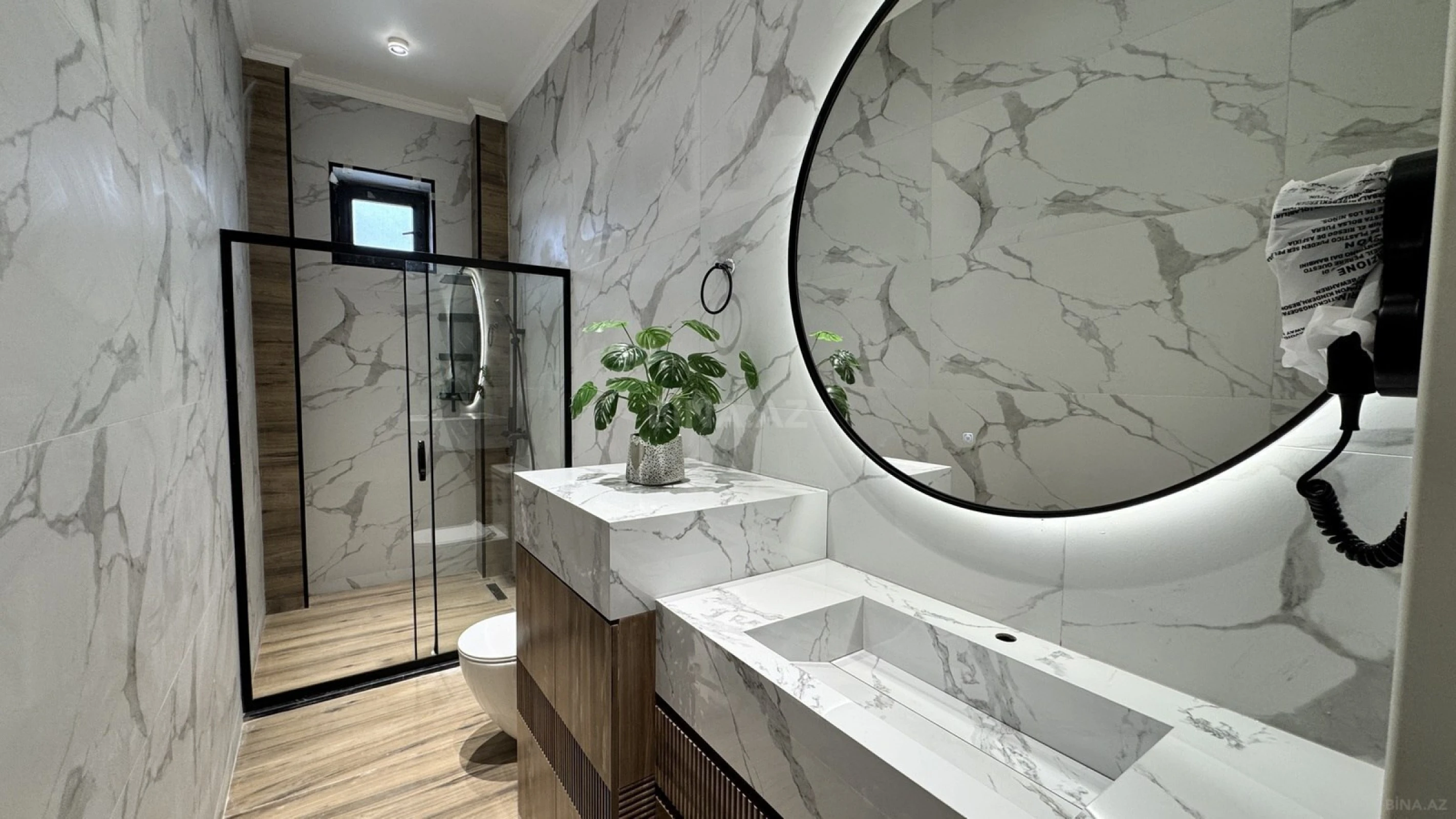 Satılır 7 otaqlı həyət evi 500 m²