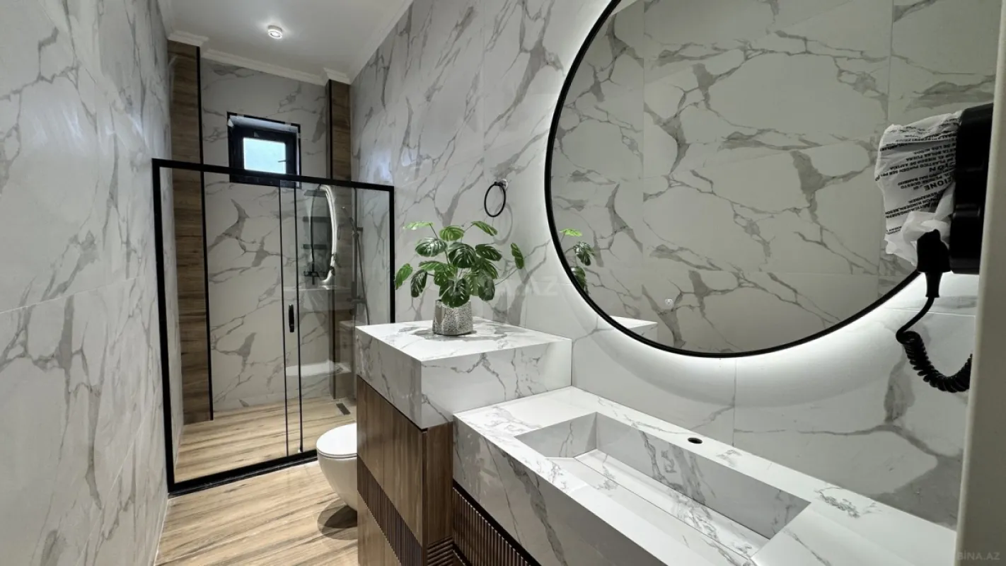 Satılır 7 otaqlı həyət evi 500 m²