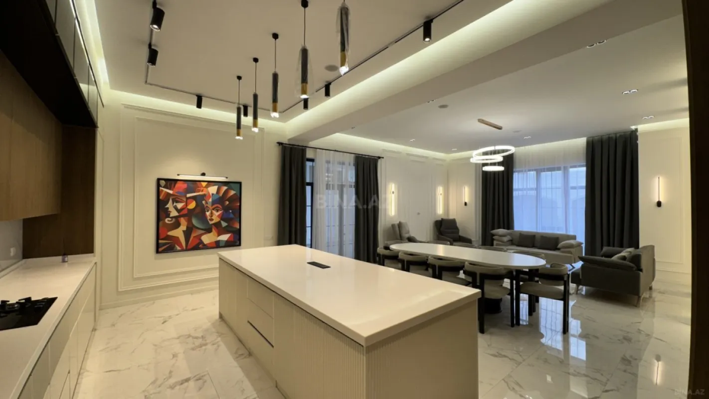 Satılır 7 otaqlı həyət evi 500 m²