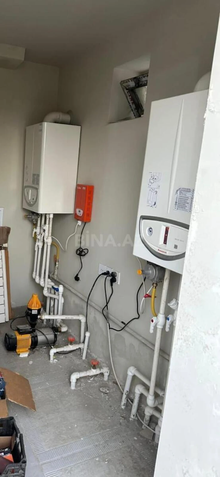 Satılır 7 otaqlı həyət evi 380 m²