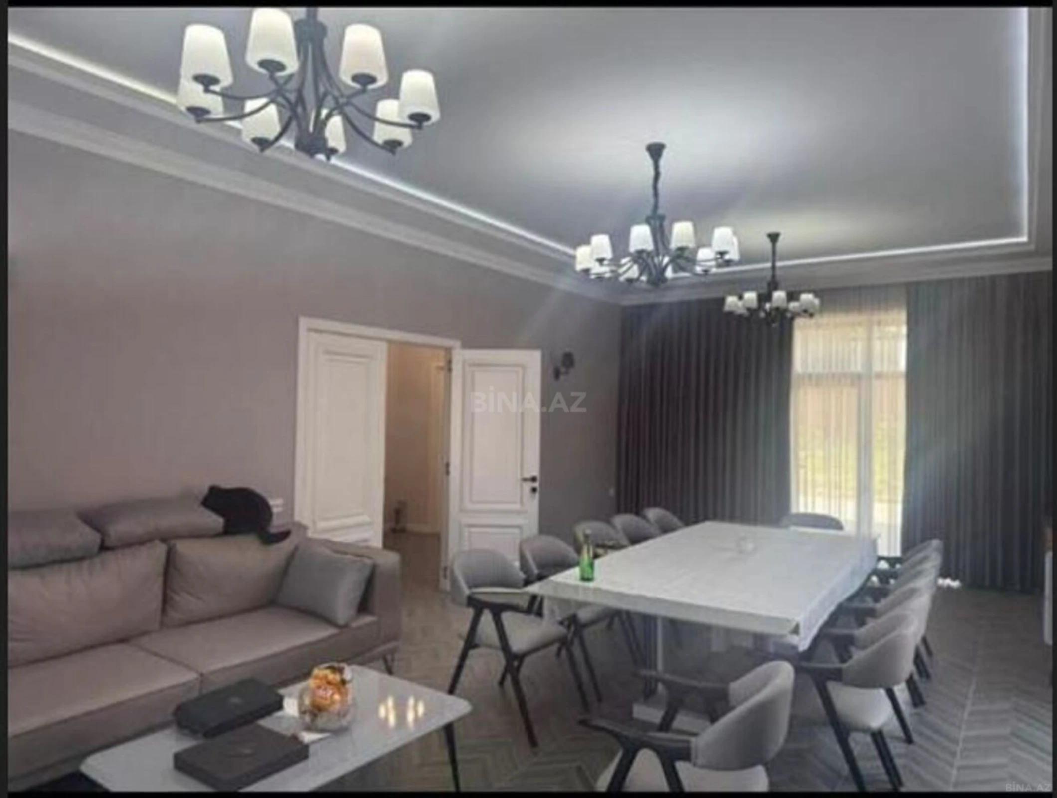 Satılır 7 otaqlı həyət evi 380 m²