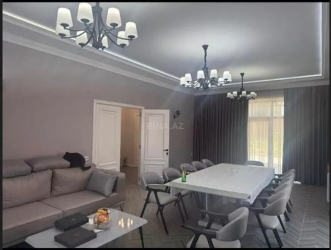 Satılır 7 otaqlı həyət evi 380 m²