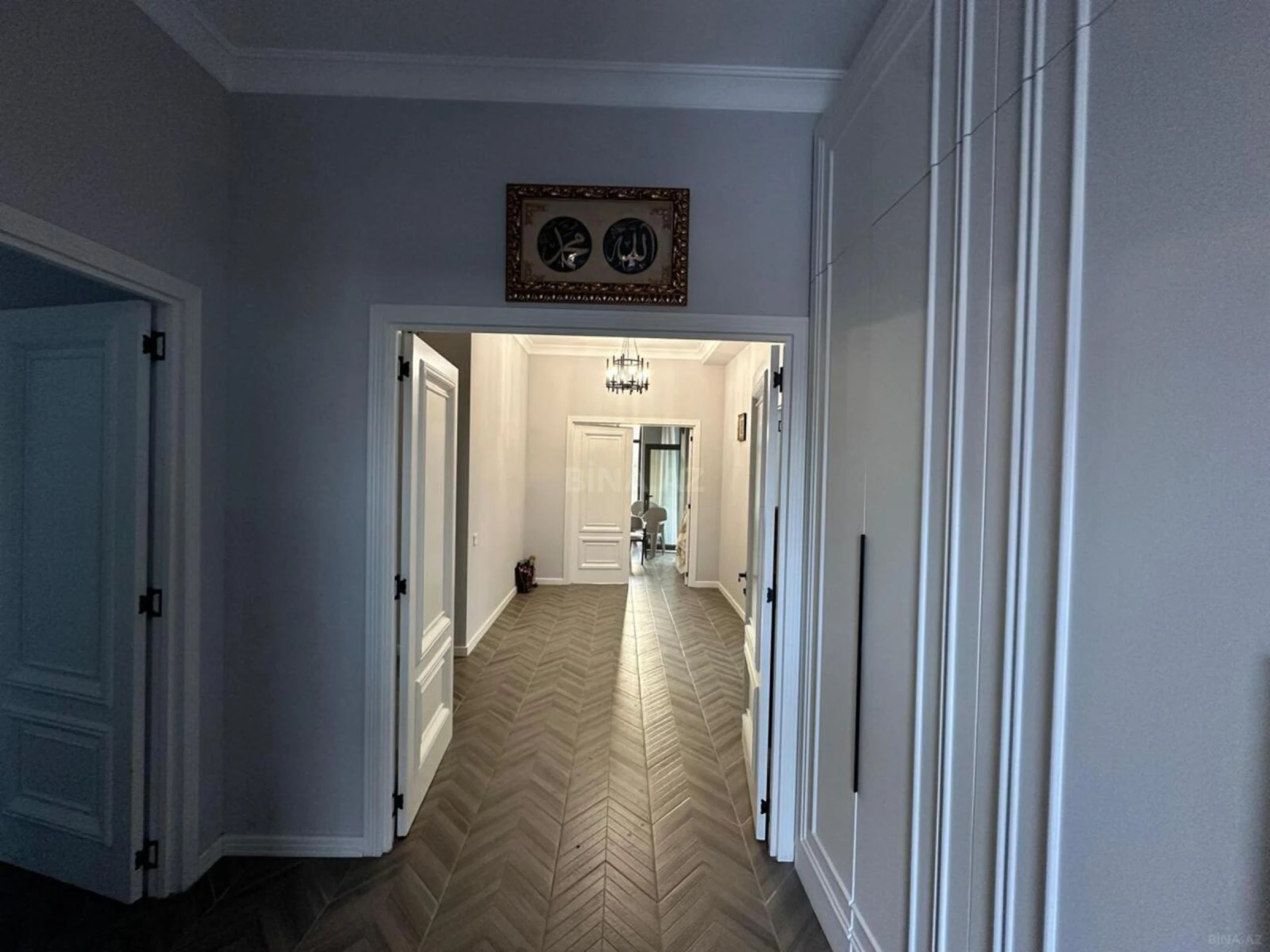 Satılır 7 otaqlı həyət evi 380 m²