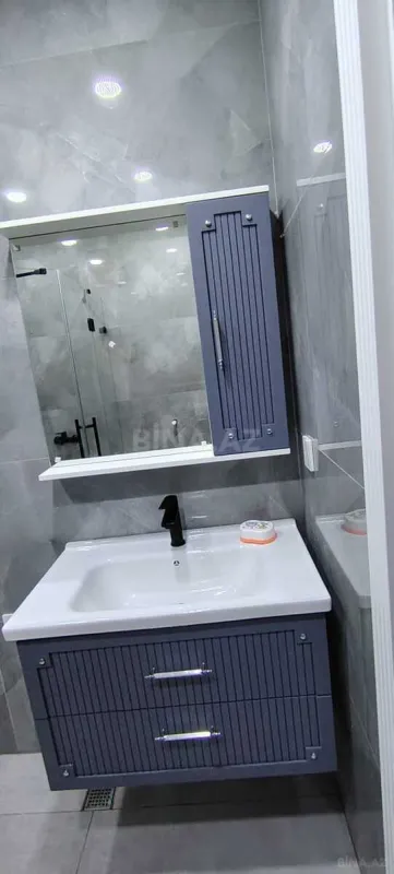 Satılır 3 otaqlı mənzil 116 m²