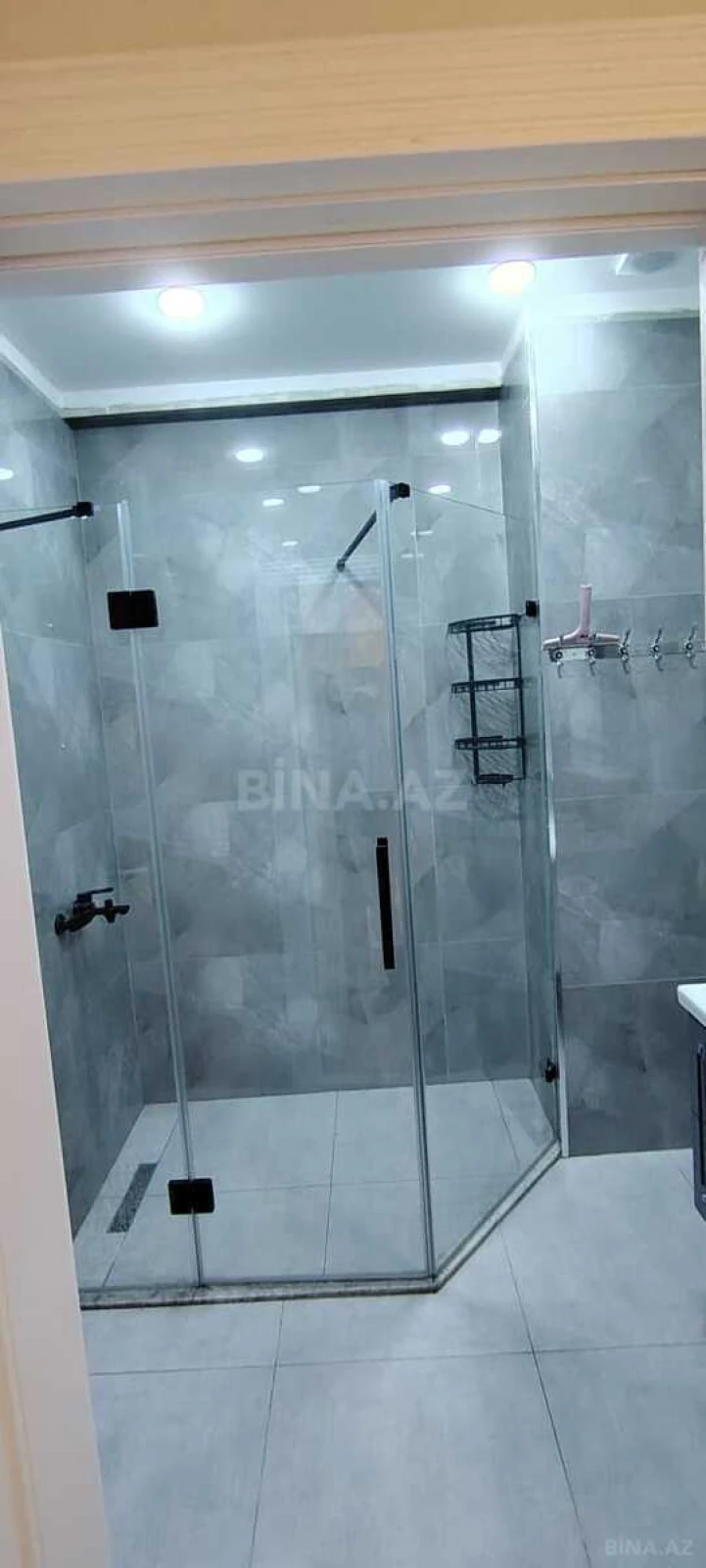 Satılır 3 otaqlı mənzil 116 m²