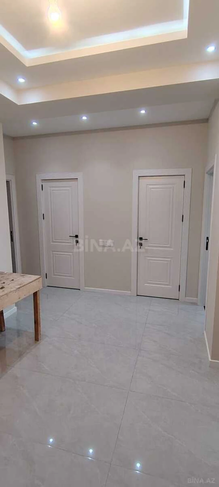 Satılır 3 otaqlı mənzil 116 m²