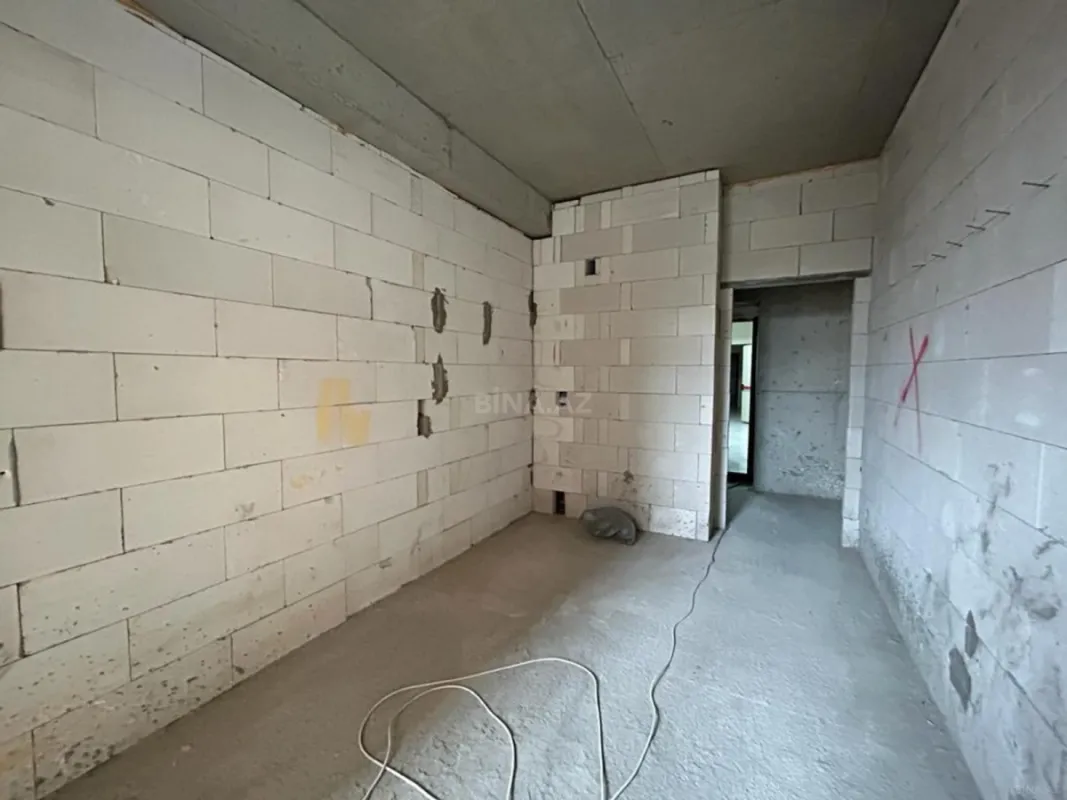 Satılır 3 otaqlı mənzil 112 m²