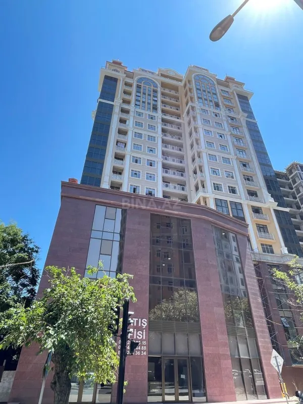 Satılır 3 otaqlı mənzil 112 m²