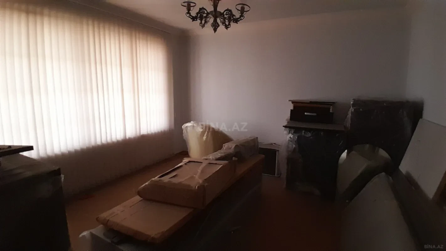 Satılır 6 otaqlı həyət evi 350 m²