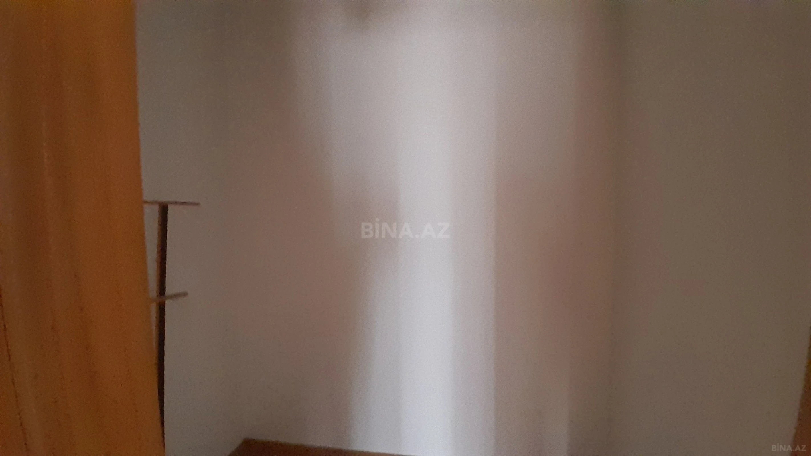 Satılır 6 otaqlı həyət evi 350 m²