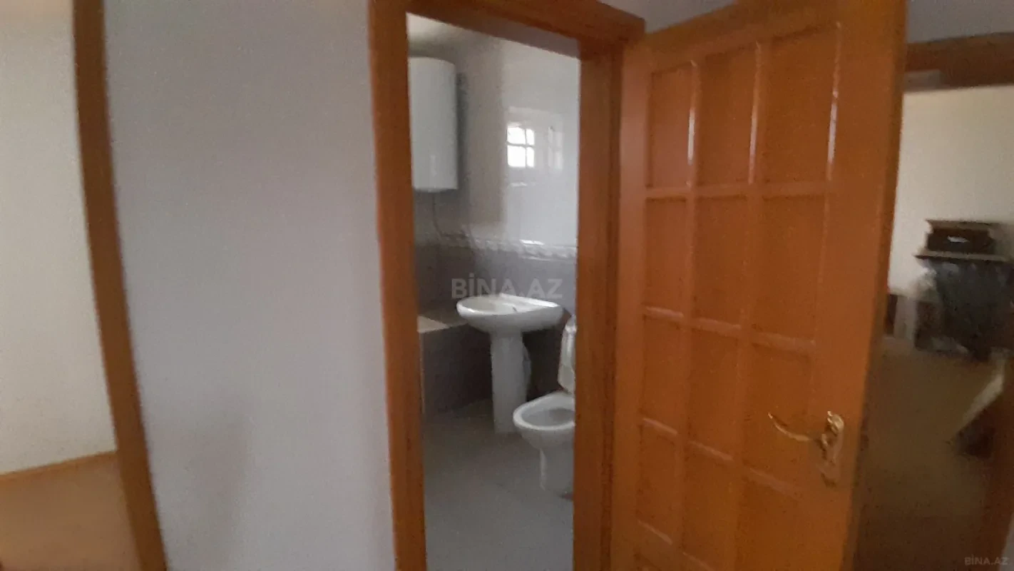 Satılır 6 otaqlı həyət evi 350 m²