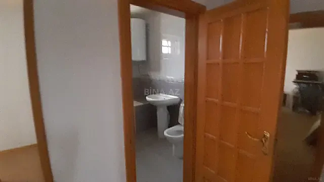 Satılır 6 otaqlı həyət evi 350 m²