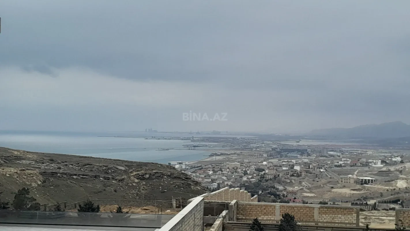Satılır 6 otaqlı həyət evi 350 m²