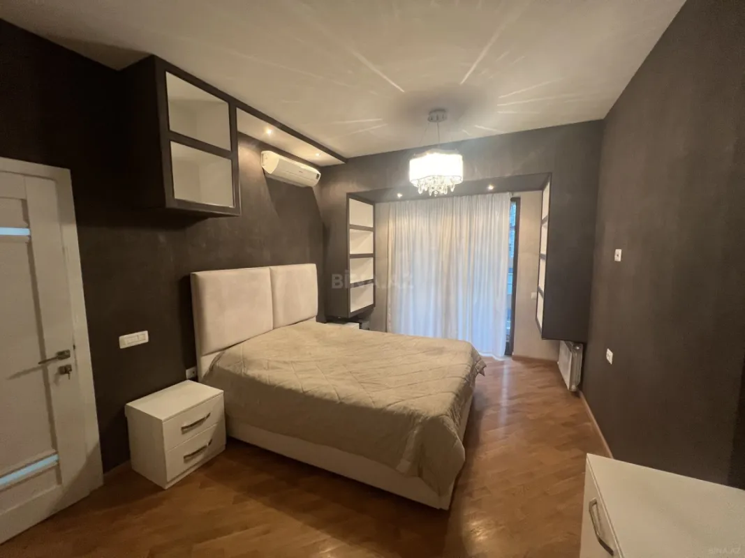 Kirayə verilir 2 otaqlı mənzil 96 m²