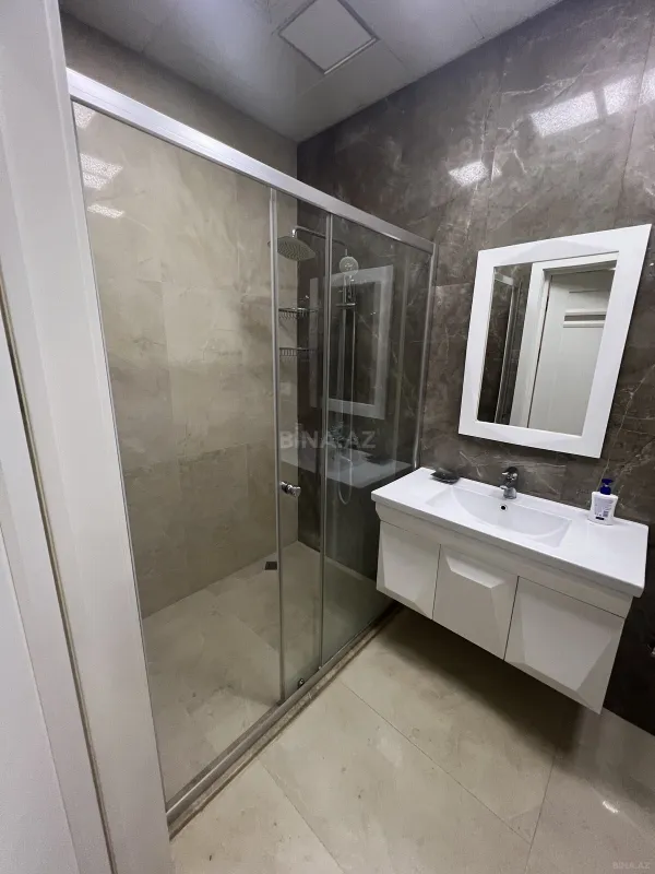 Kirayə verilir 2 otaqlı mənzil 96 m²