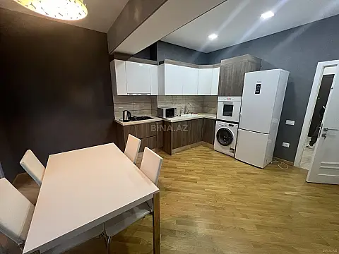 Kirayə verilir 2 otaqlı mənzil 96 m²