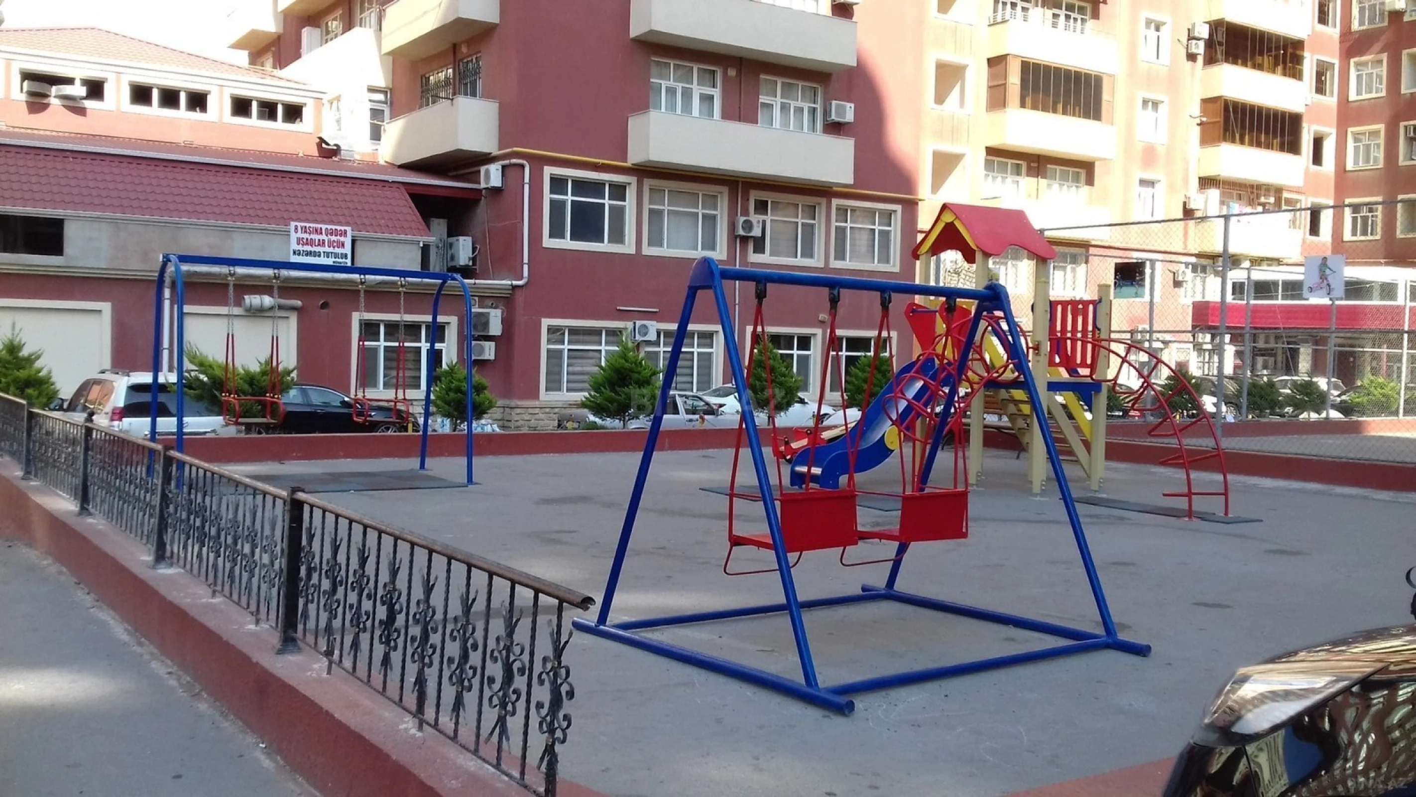 Satılır 3 otaqlı mənzil 150 m²