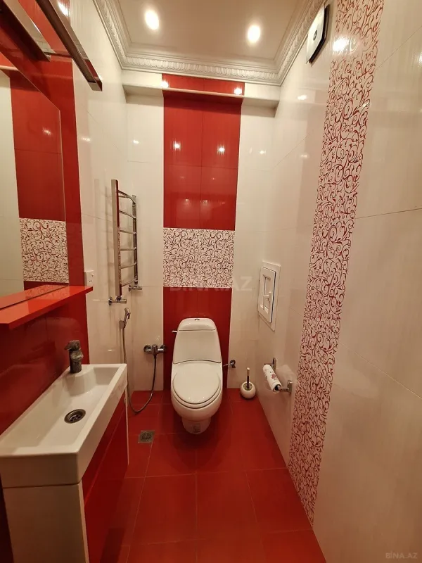 Satılır 3 otaqlı mənzil 150 m²