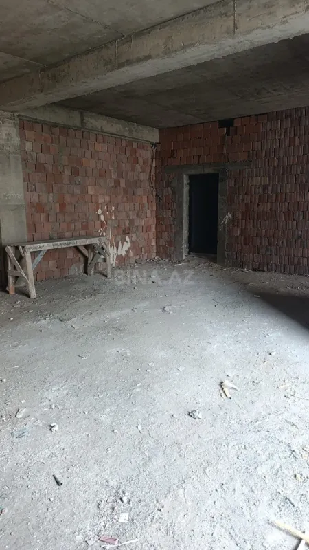 Satılır 3 otaqlı mənzil 102 m²