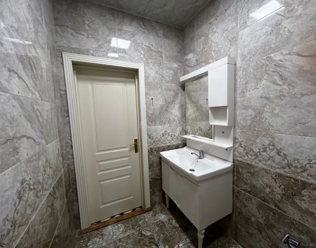 Satılır 3 otaqlı mənzil 117 m²