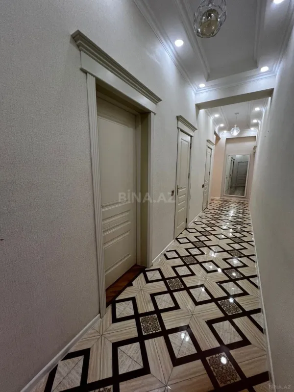 Satılır 3 otaqlı mənzil 117 m²