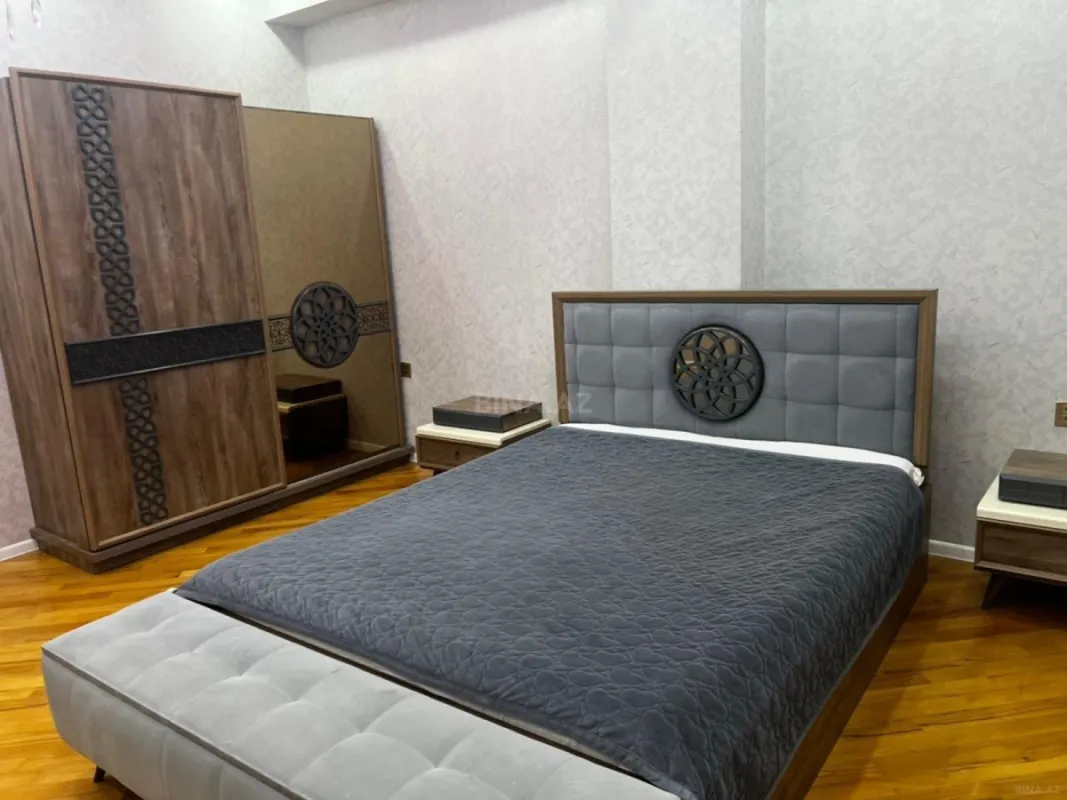 Satılır 3 otaqlı mənzil 117 m²