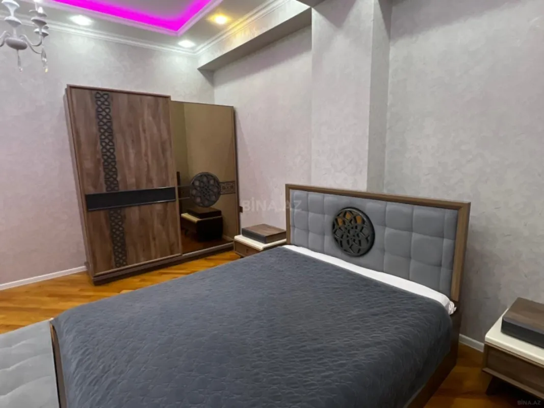 Satılır 3 otaqlı mənzil 117 m²