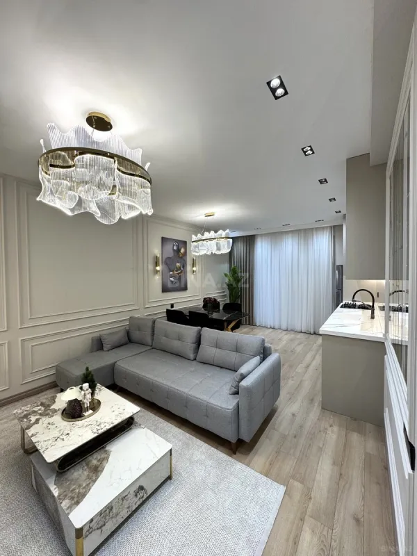 Satılır 3 otaqlı mənzil 98 m²