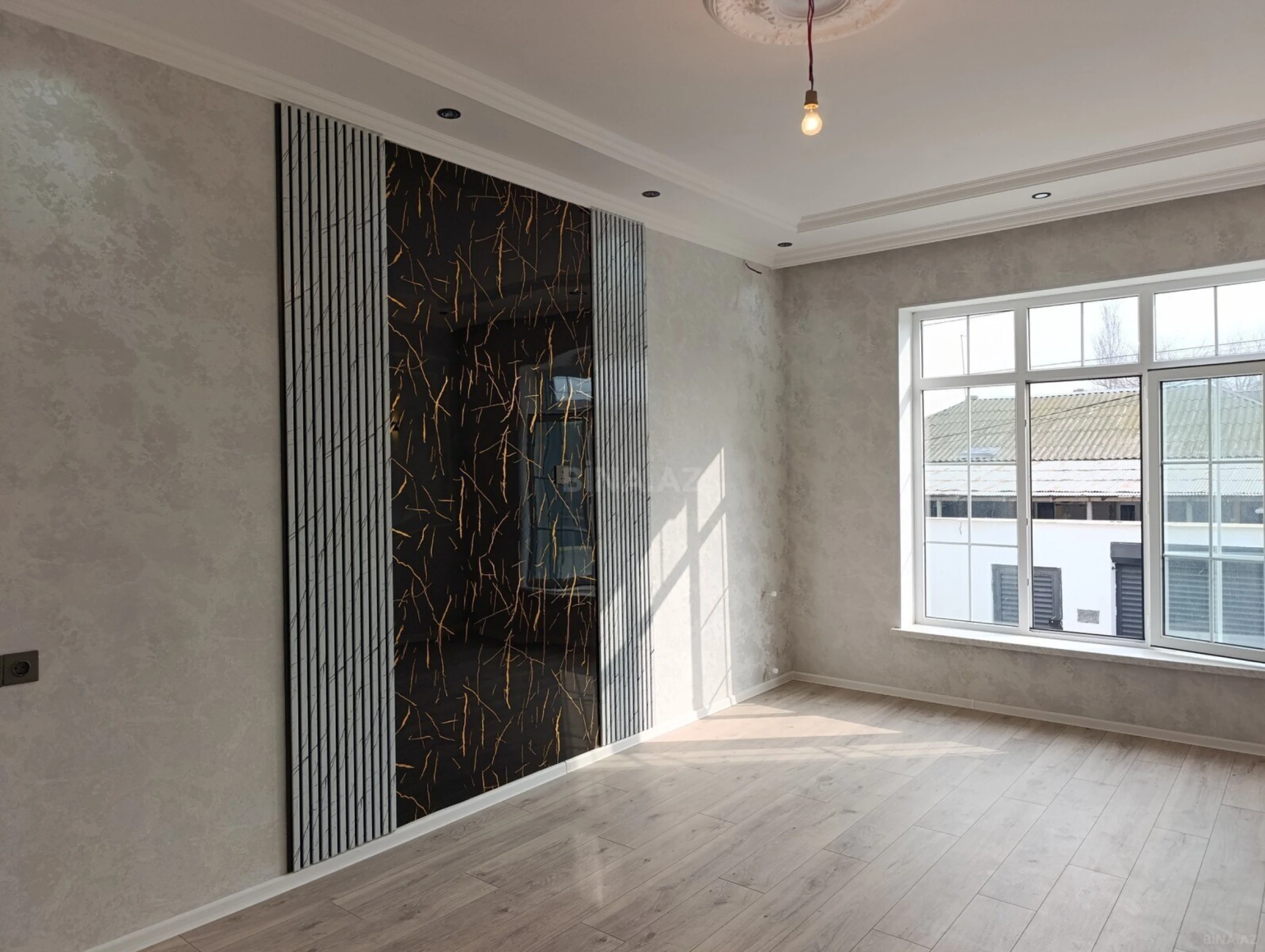 Satılır 4 otaqlı həyət evi 175 m²