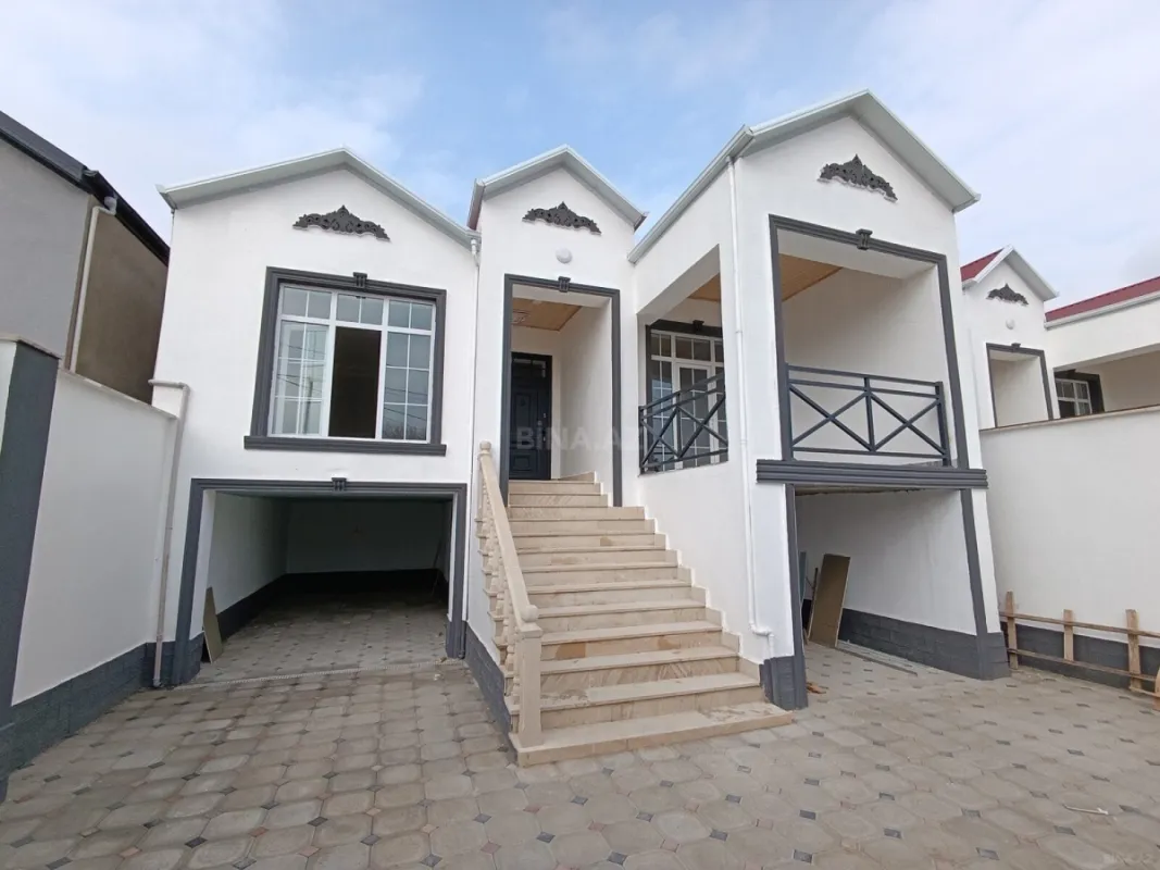 Satılır 4 otaqlı həyət evi 175 m²