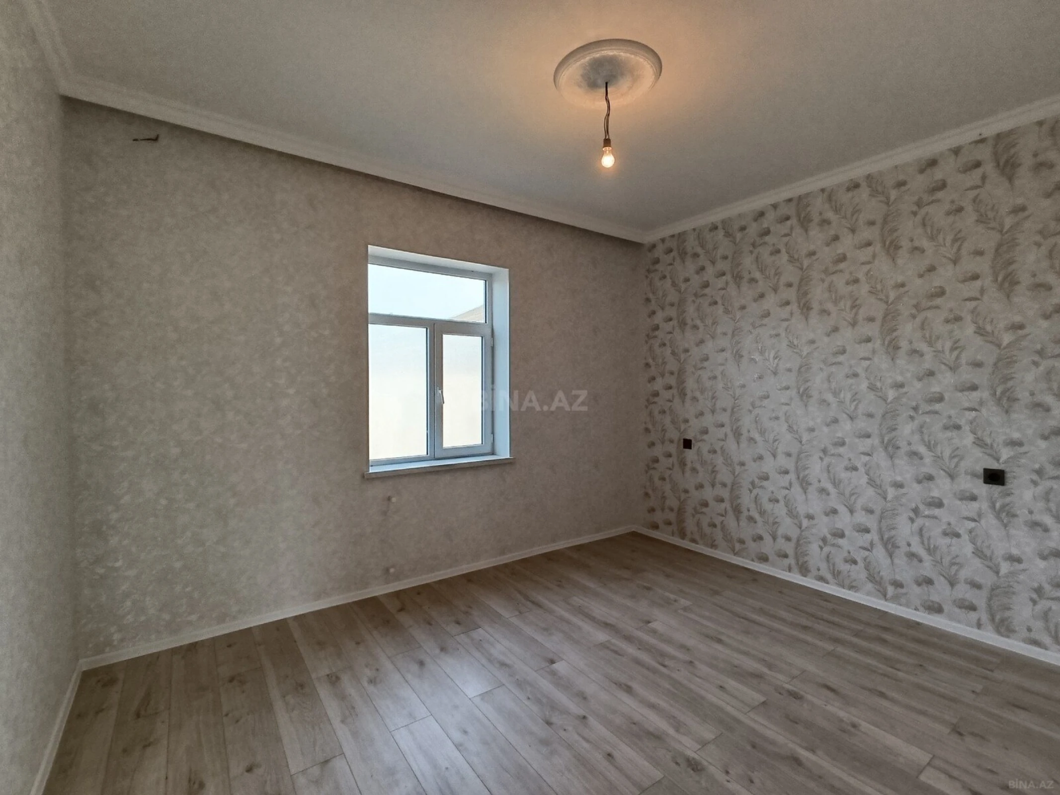 Satılır 4 otaqlı həyət evi 175 m²