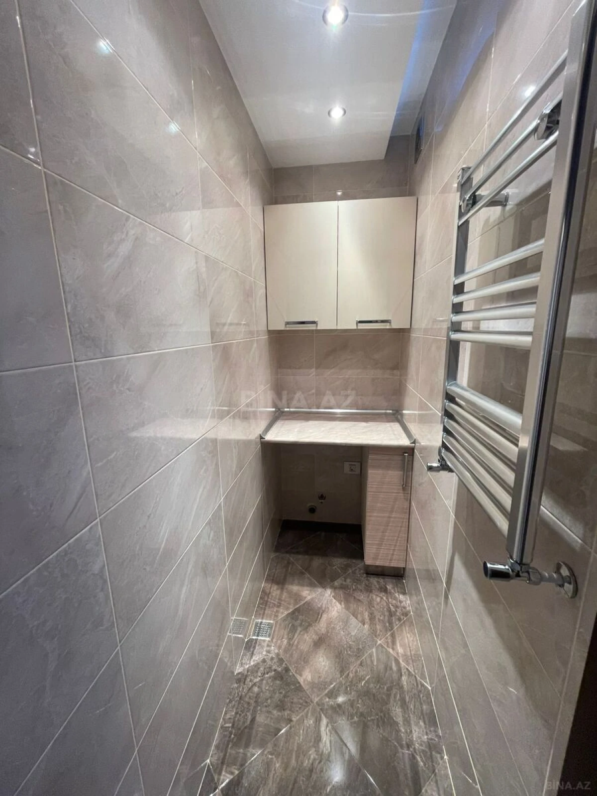 Satılır 3 otaqlı mənzil 110 m²