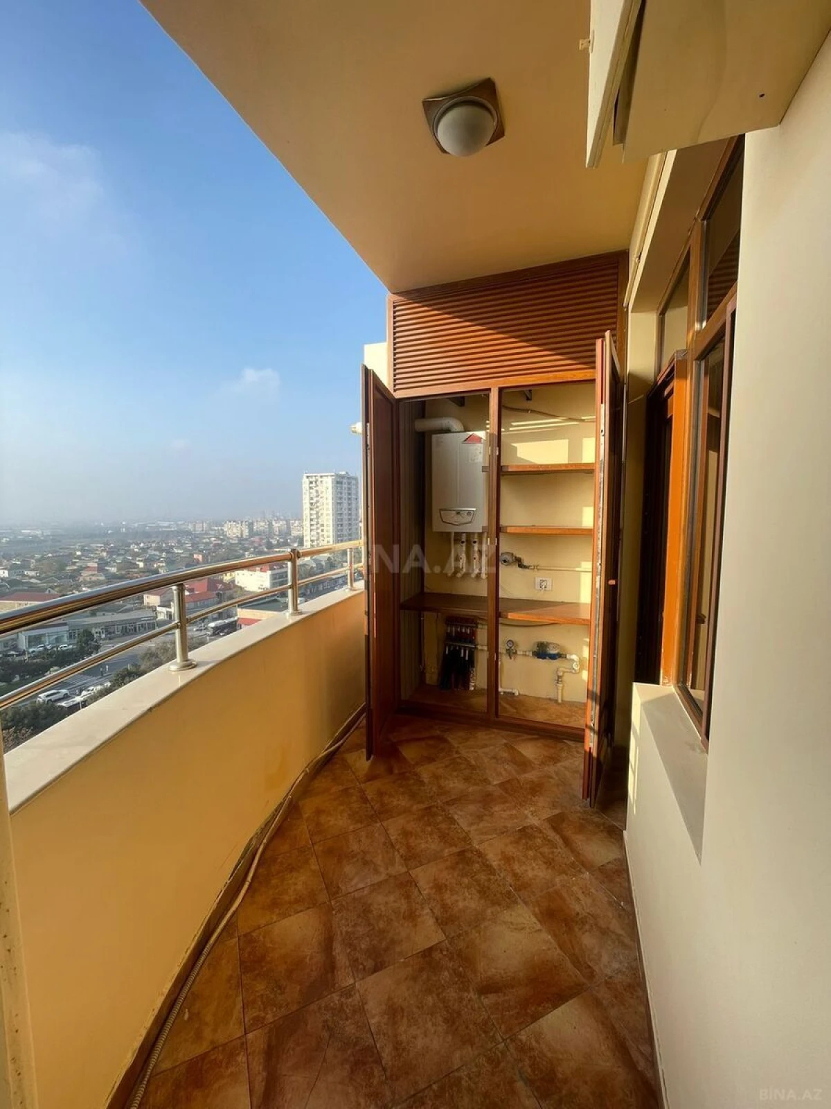 Satılır 3 otaqlı mənzil 110 m²