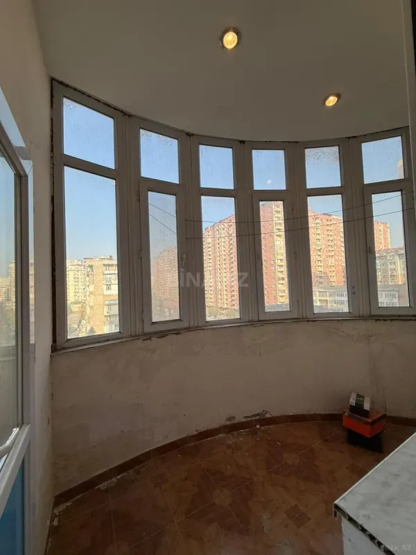 Satılır 2 otaqlı mənzil 82 m²