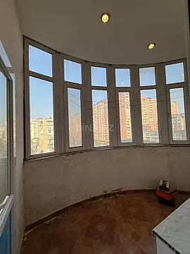 Satılır 2 otaqlı mənzil 82 m²