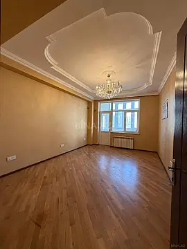 Satılır 2 otaqlı mənzil 82 m² — Bakı, İnşaatçılar 2 otaq 82.00 m²