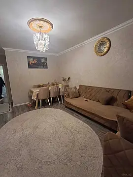 Satılır 3 otaqlı mənzil 82 m²