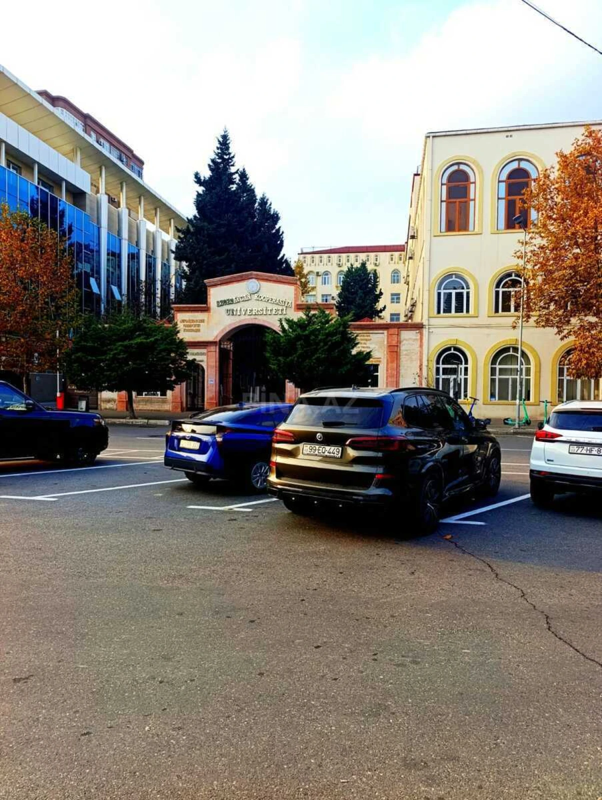 Satılır 2 otaqlı mənzil 86 m²